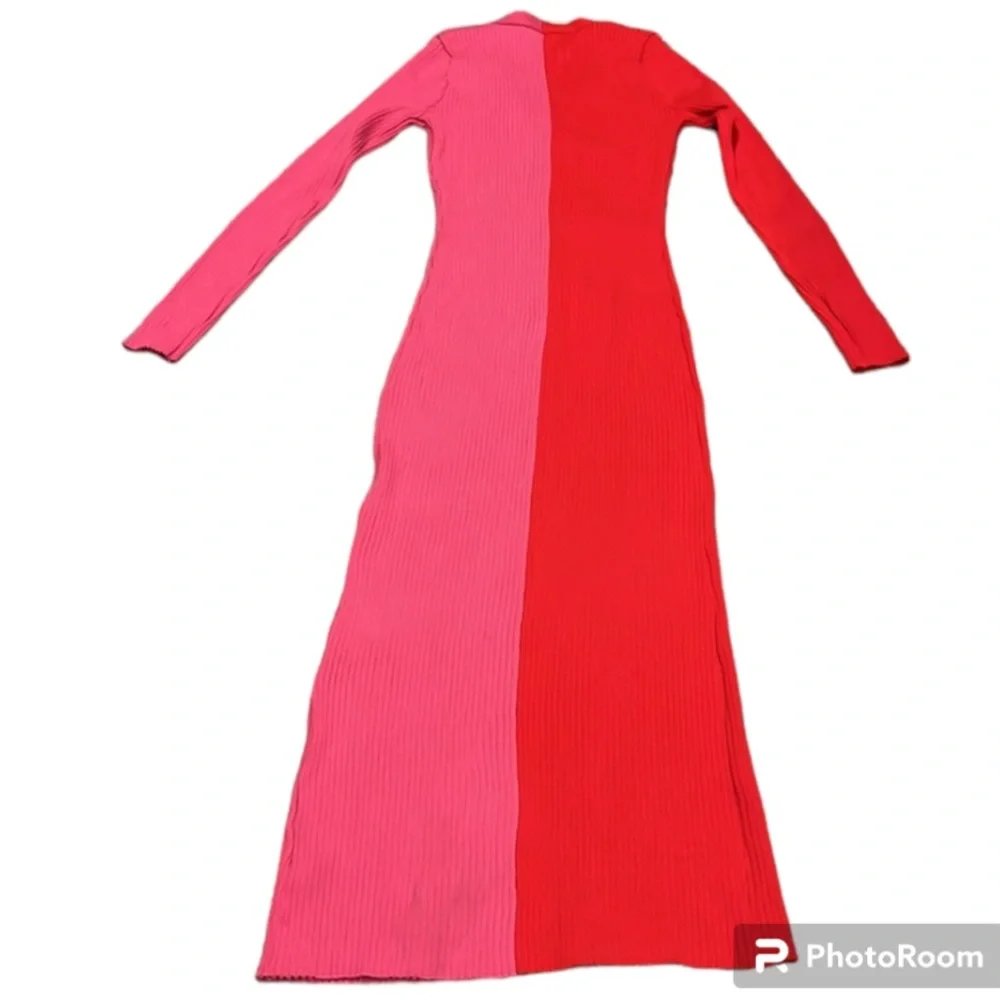 New NANETTE COLORBLOCKED MIDI DRESS IN RED - Picture 12 of 15
